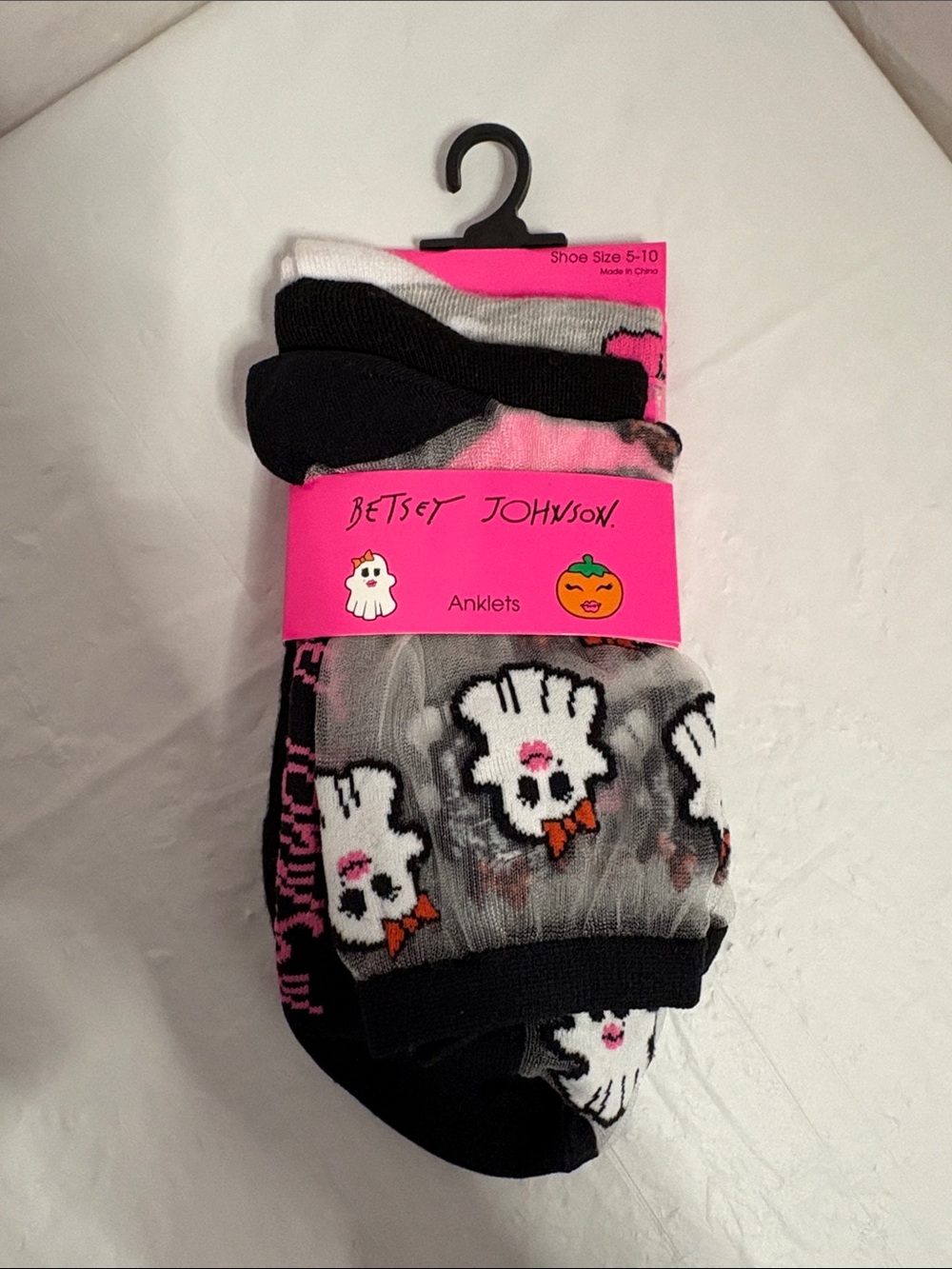 Betsey Johnson Black White & Pink Ghost Anklet Socks
